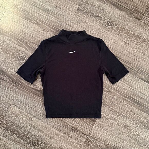 Nike Essentials mock neck ribbed t-shirt in black - Picture 1 of 4